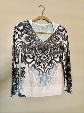 Cache Pink and Black V-Neck Printed Long Sleeve Top with hood. Incredibly soft.
